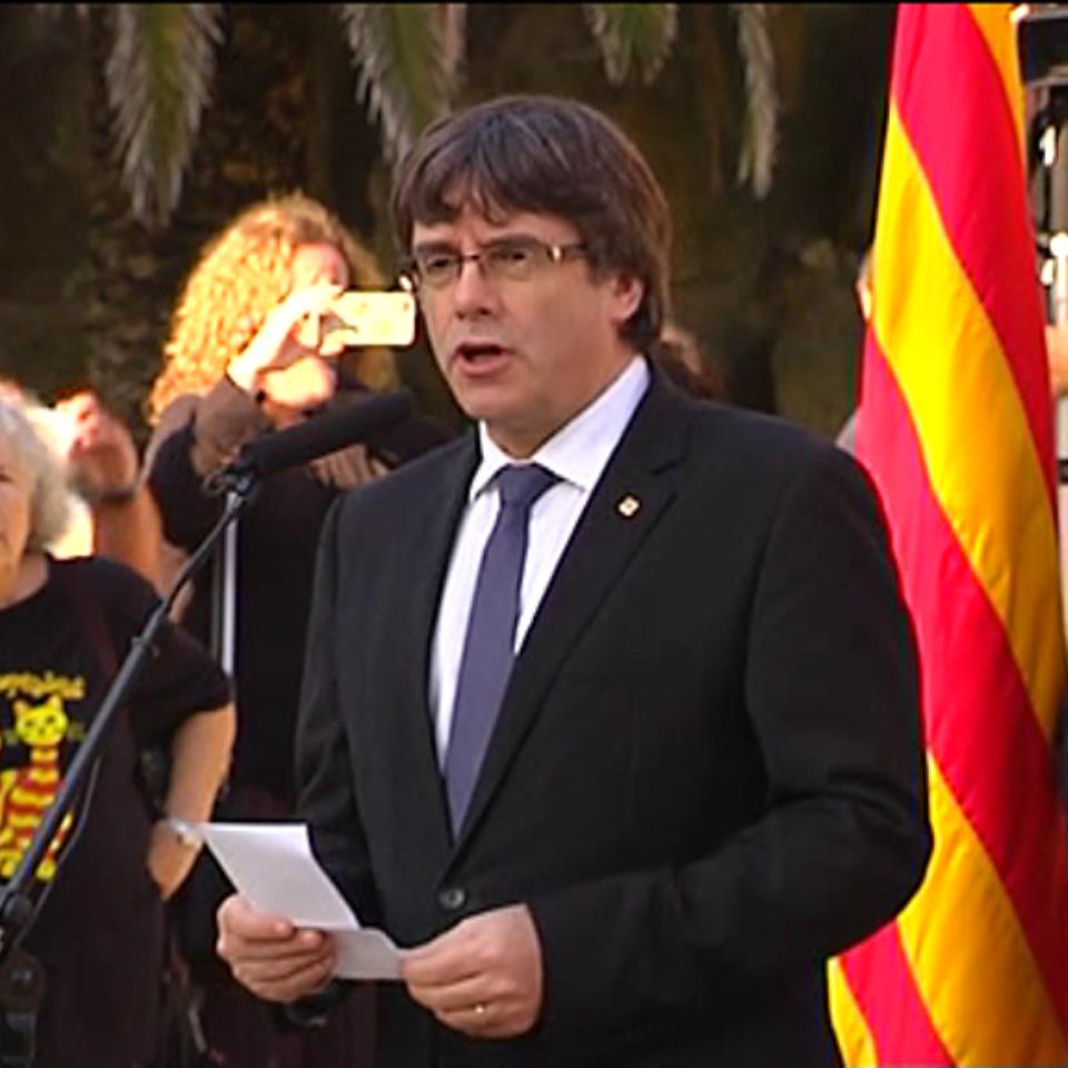 Puigdemont: 'Reiteramos nuestro compromiso con la paz y el civismo'