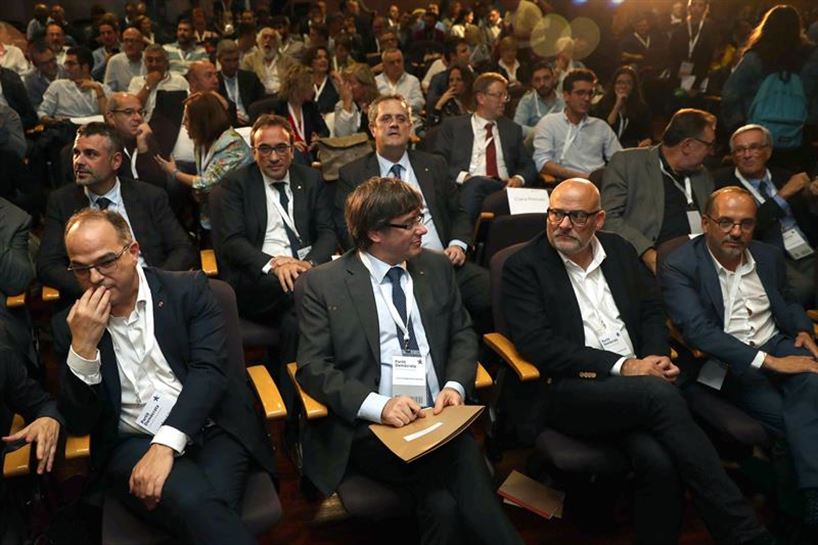 Carles Puigdemont durante la reunión del PDeCAT. Foto: EFE