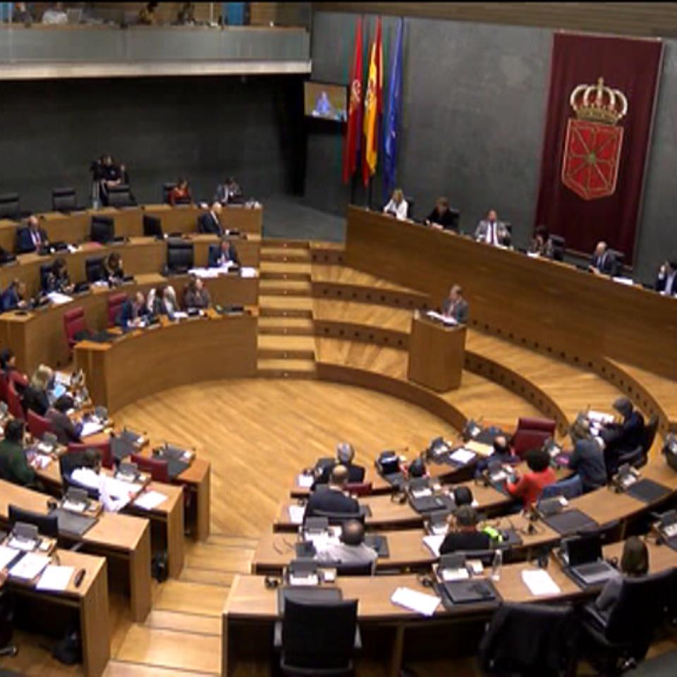 Parlamento de Navarra. Imagen sacada de un vídeo de archivo de ETB. 