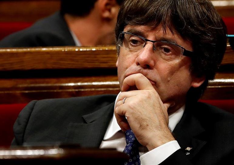 Carles Puigdemont Kataluniako Parlamentuan. Artxiboko argazkia: EFE