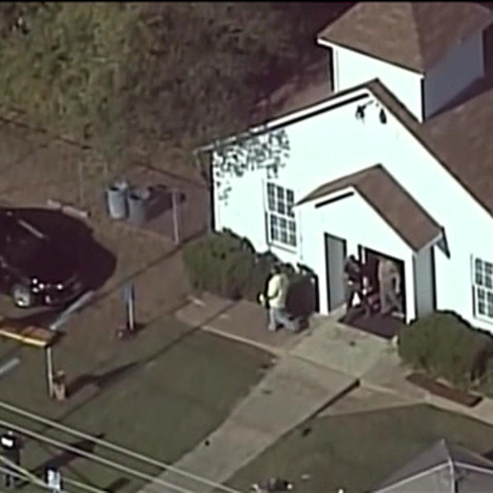 26 muertos en una iglesia de Texas