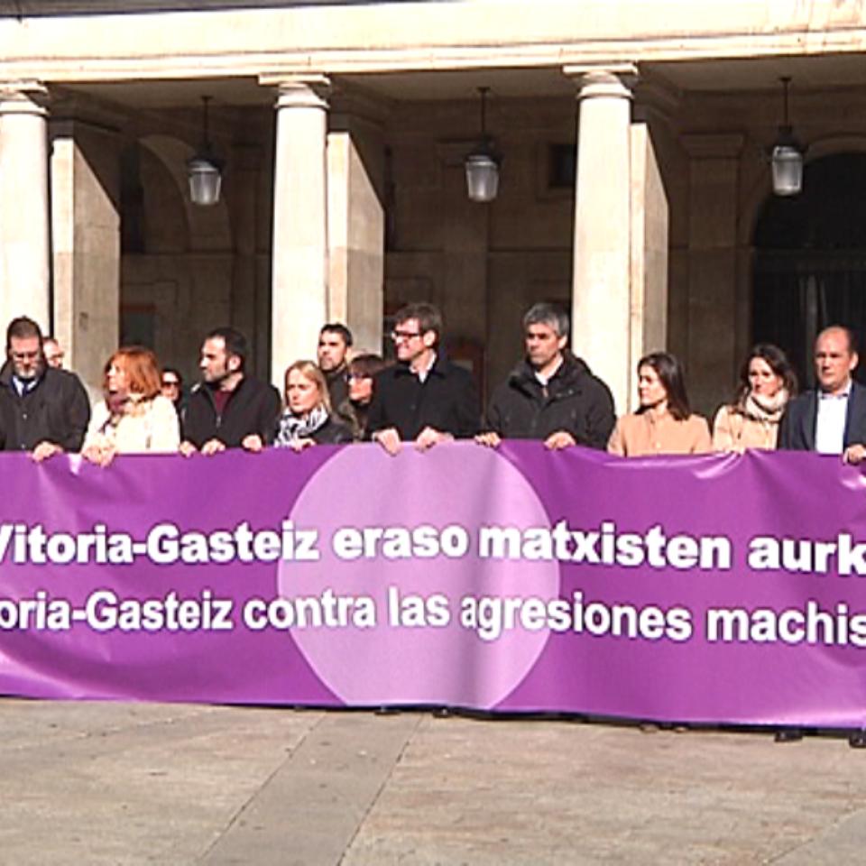 Concentración en Gasteiz contra la violencia de género