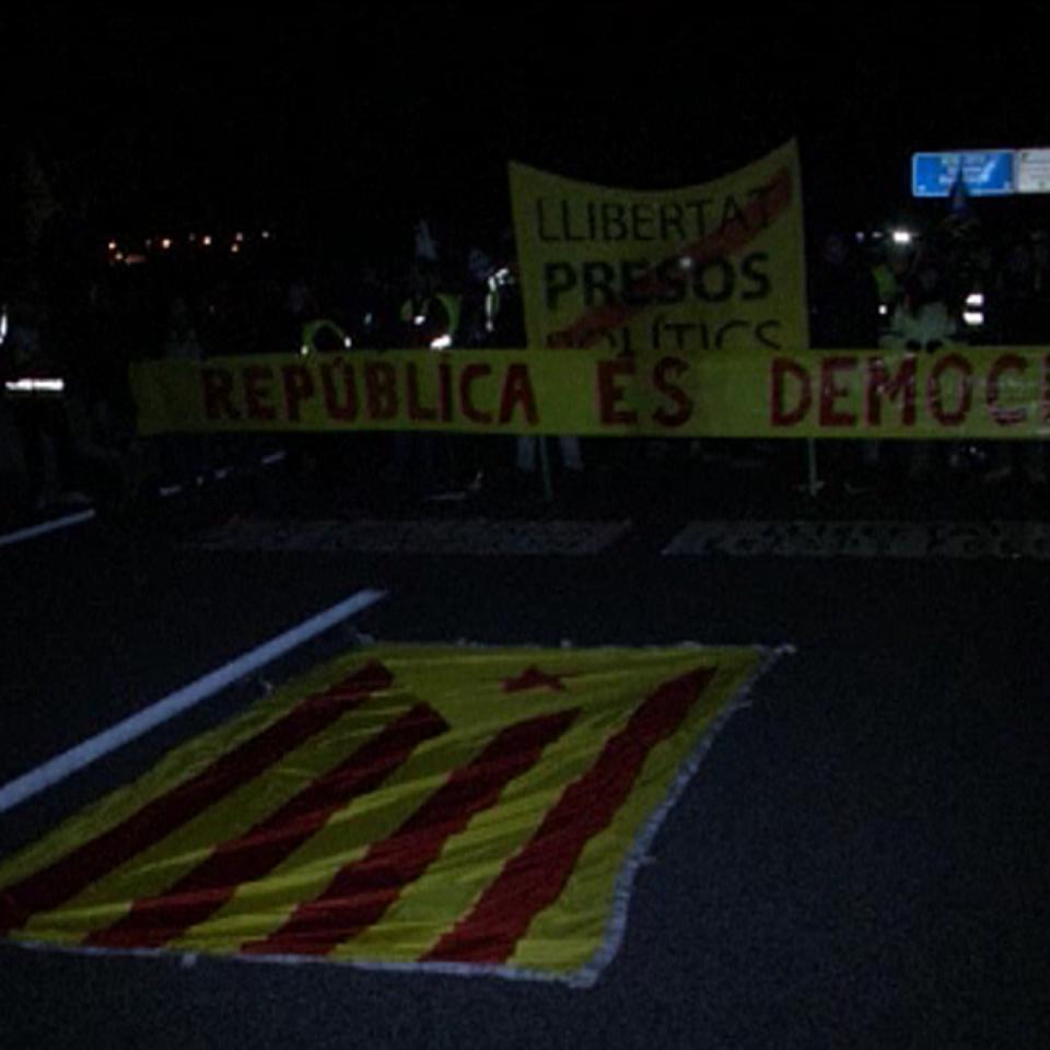 Colas kilométricas en la red de carreteras de Cataluña por la huelga