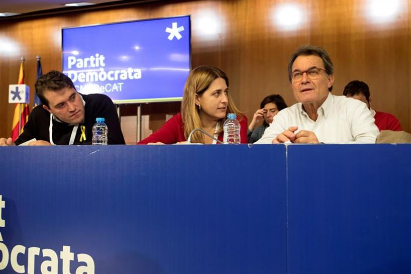David Bonheví, Marta Pascal y Artur Mas durante la reunión del PDeCAT. Foto: EFE