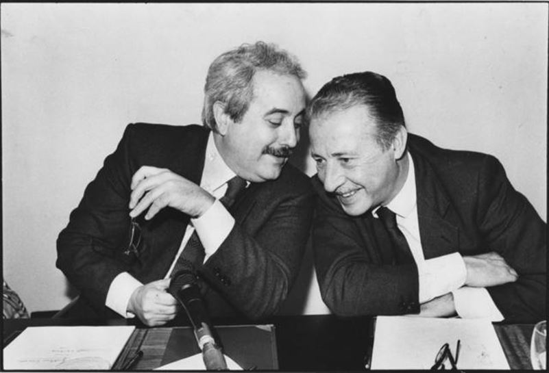 Falcone y Borsellino, en una imagen que se ha vuelto icónica en la antimafia. Foto: Archivio Antimafia