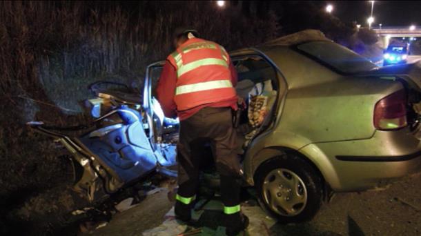 Vídeo Fallecen dos personas en un accidente en la Ronda de Pamplona