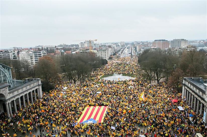 Bruselako Cinquantenaire parketik abiatu da manifestazioa. EFE
