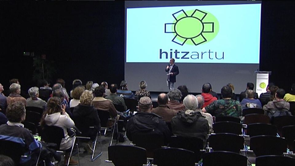 Imagen de la presentación en Donostia de la iniciativa Hitzartuz. Foto: EiTB