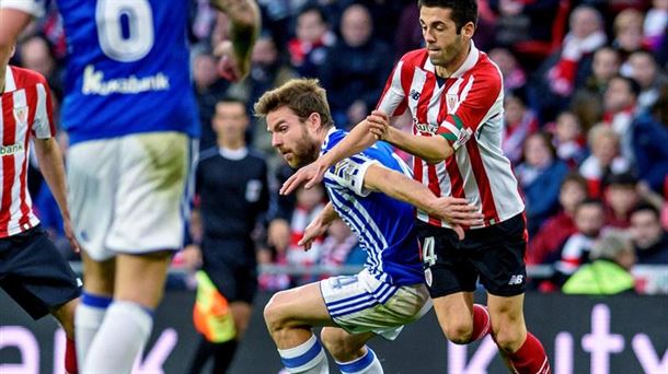 Illarramendi y Susaeta, los capitanes de ambos equipos. Foto: EFE