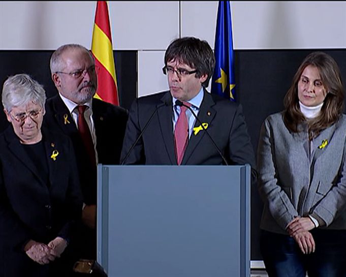 Carles Puigdemont JuntsxCateko zerrendaburuak Bruselan (Belgika). Irudia: EiTB