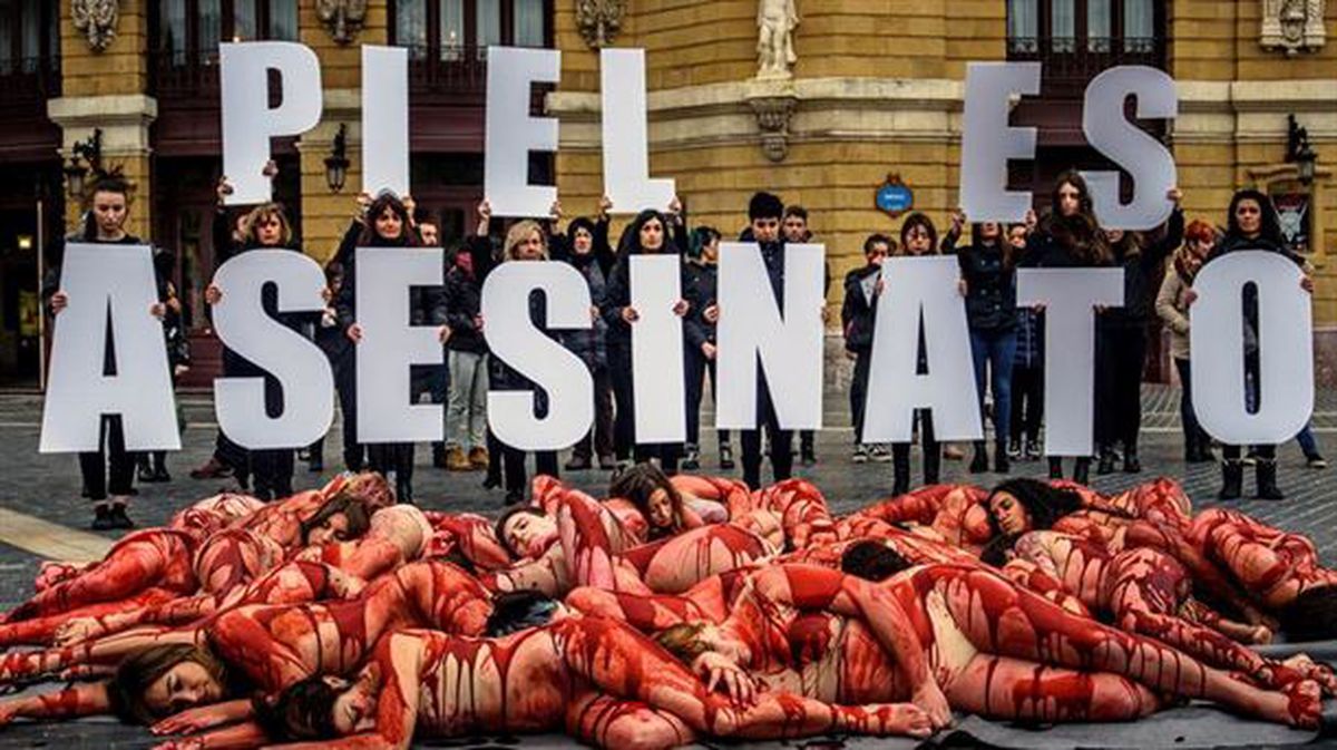 Protesta en contra del consumo de piel de animales. EFE