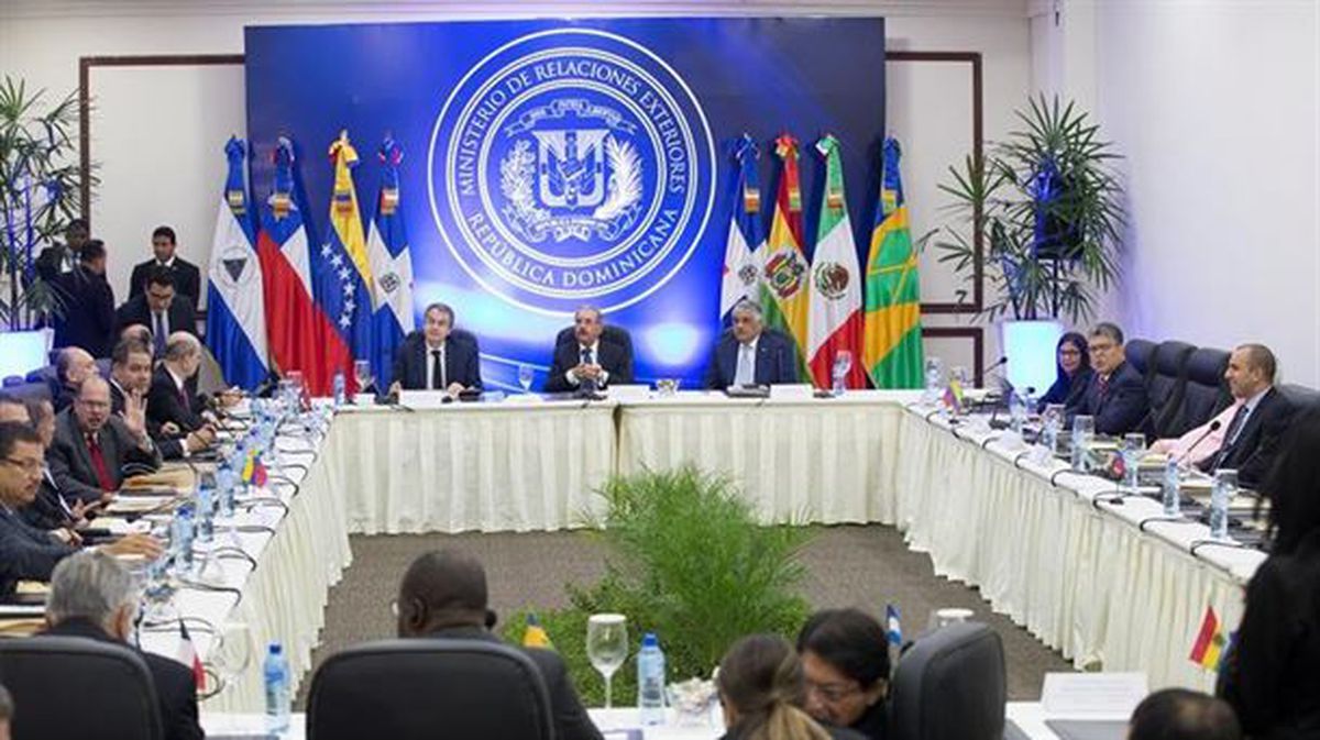 Mesa de diálogo entre el Gobierno y la oposición de Venezuela. EFE