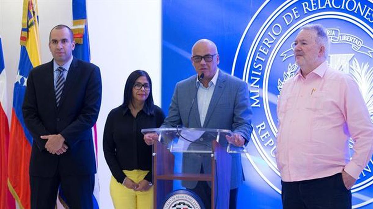 Negoziazioak Santo Domingon Venzuelako Gobernua eta oposizioaren artean. EFE