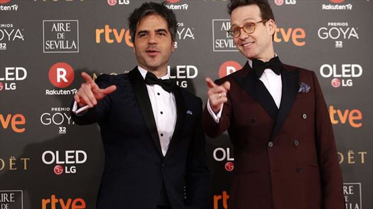 Ernesto Sevilla (izq) y Joaquín Reyes (der) en los Premios Goya. Foto de archivo: EFE