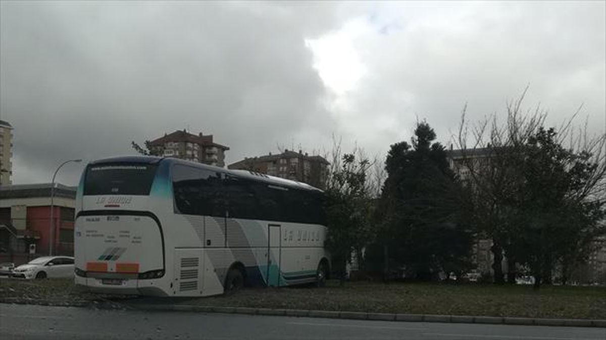 Accidente de autobús en Vitoria. Foto: @sergio_tabares9