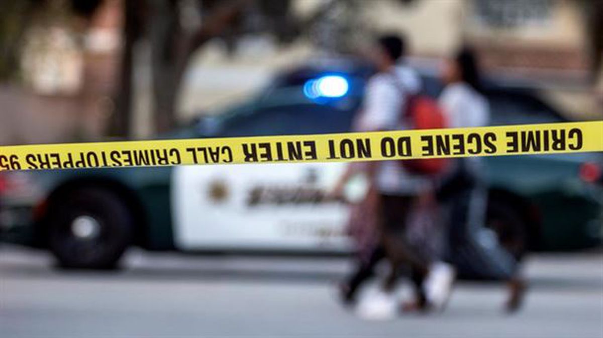 17 hildako eta hainbat zauritu Floridako institutu batean izan den tiroketan