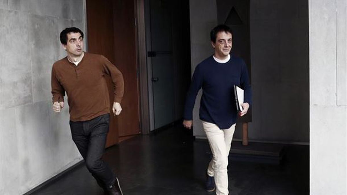Rubén Velasco (izquierda) y Carlos Couso en una imagen de archivo. Foto: EFE. 