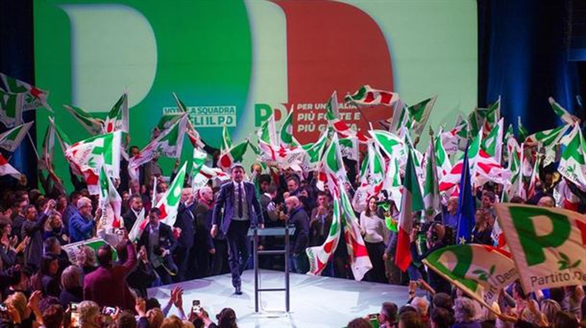 Matteo Renzi, en el acto de fin de campaña del Partido Demócrata. EFE