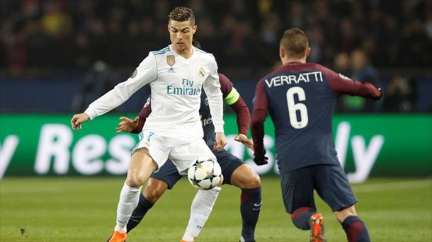 Cristiano Ronaldo y Verrati han sido protagonistas del partido por diferentes motivos. Foto: EFE