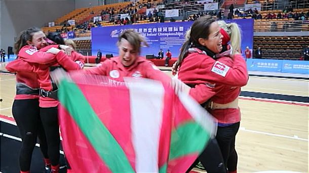 Gaztedi, campeonas de sokatira en China
