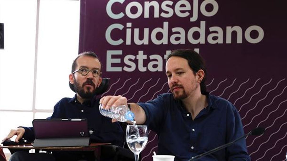 Pablo Echenique y Pablo Iglesias. Foto: EFE