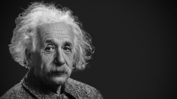 Einsteinen 'Erlatibitatearen teoria'k 102 urte bete ditu