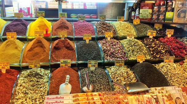 Foto: Mercado de las Especias. Estambul. Pixabay.com CC0