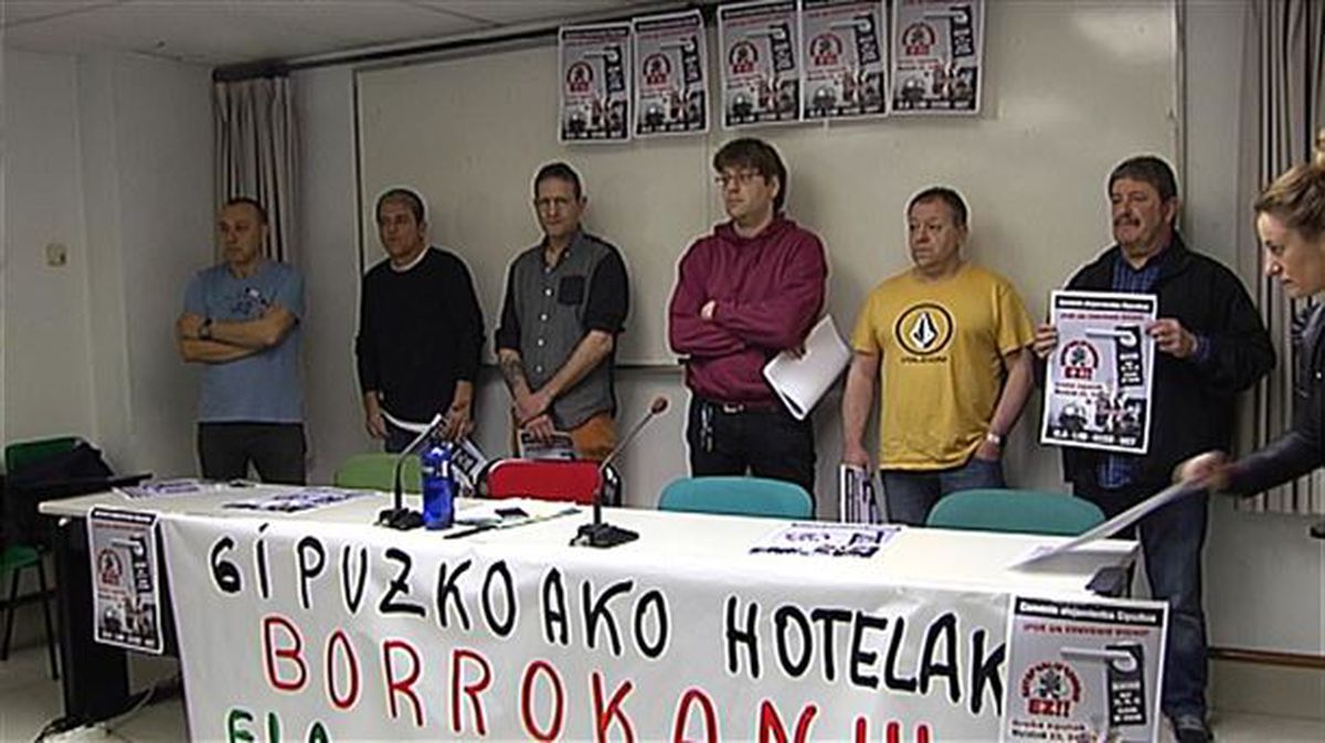 Rueda de prensa de los sindicatos. Imagen extraída de un vídeo de EiTB