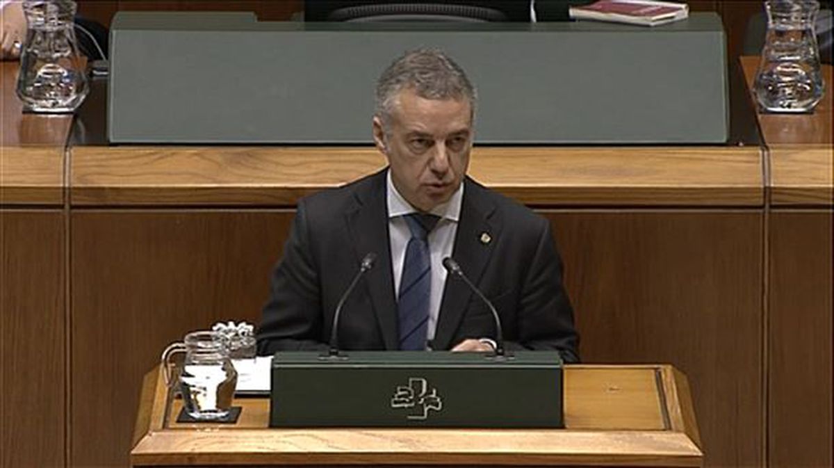 El lehendakari, durante su intervención. Foto: Parlamento Vasco