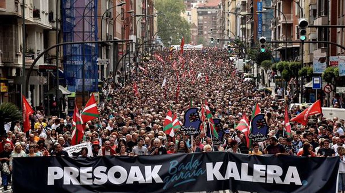 Cabecera de la manifestación de hoy en Bilbao. Foto: EITB