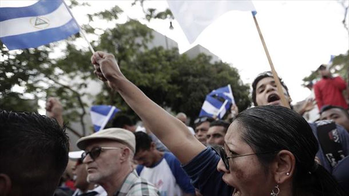 Nikaraguan istiluak eragin dituen erreforma baliogabetu du Ortegak