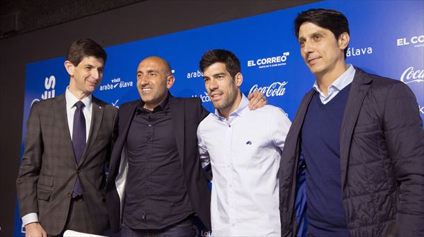 Alfonso Fernández de Trocóniz, Abelardo Fernández, Manu García y Sergio Fernández. Foto: EFE