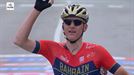 Mohoric se adjudica la etapa más larga del Giro