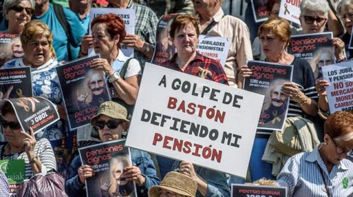 Una de las movilizaciones del colectivo de pensionistas. Foto de archivo: EFE