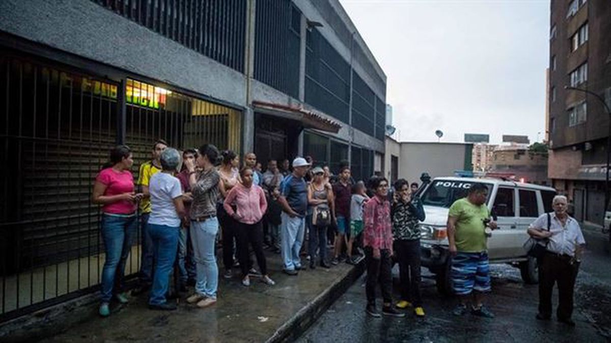 Oposizioak zalantzan jarri du Maduroren aurkako erasoa. EFE