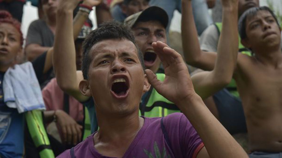 Migratzaileak protesta batean, Mexikon.