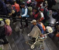 Integrantes de las caravanas de migrantes deberán esperar en México para pedir asilo
