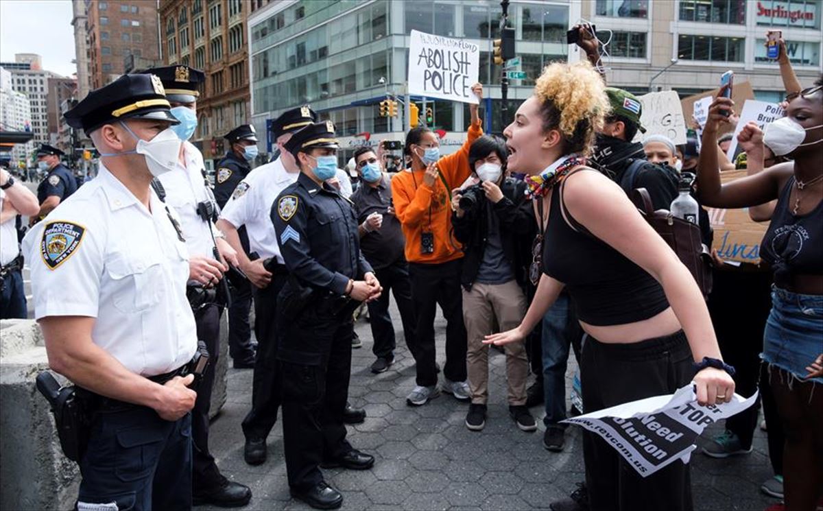Protesta contra la violencia policial en Nueva York. Foto: Efe