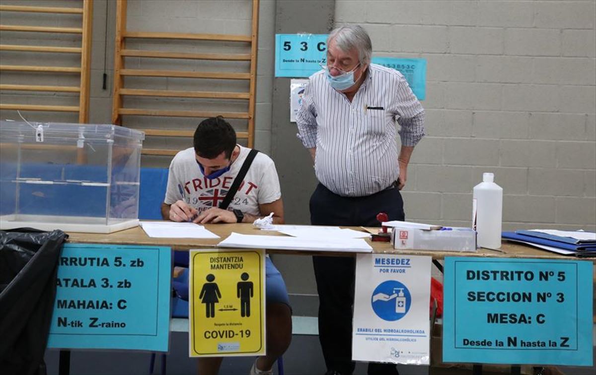 Imagen de un centro electoral de Durango. Foto: EFE