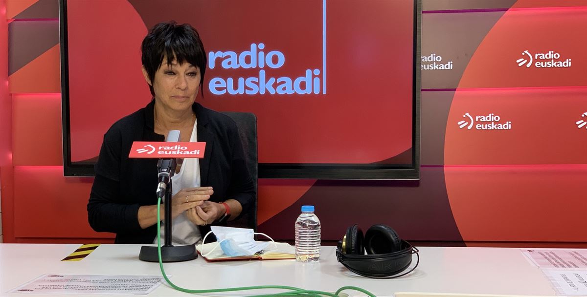 Maddalen Iriarte, Radio Euskadiko estudioetan.
