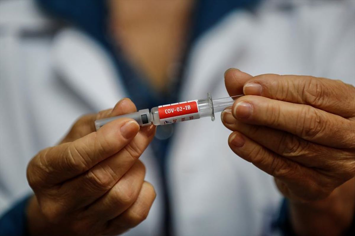 Pfizer y BioNTech anuncian una eficacia del 90 % en su vacuna contra la COVID-19