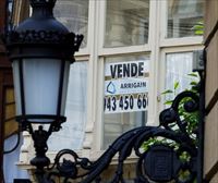 La firma de hipotecas para comprar viviendas bajó un 16,9 % en Euskadi en 2023