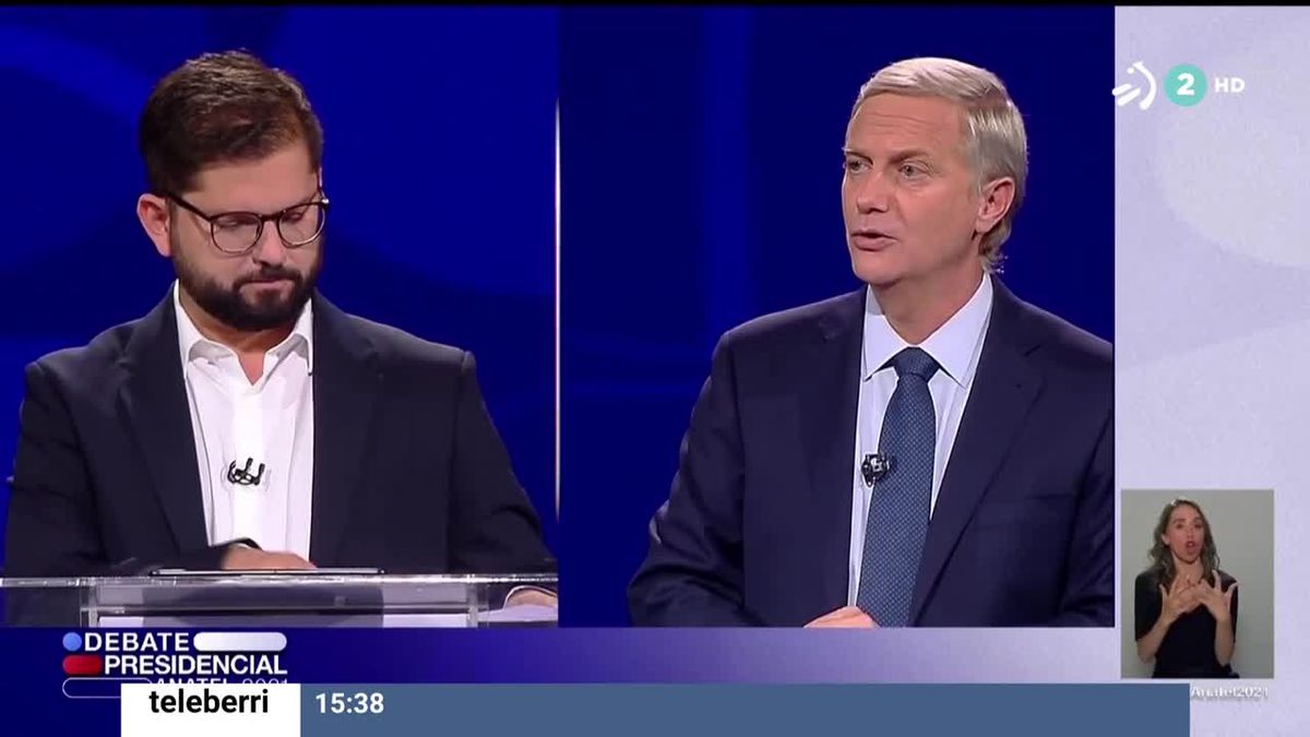 Debate presidencial entre Boric y Kast. Imagen obtenida de un vídeo de EITB Media.