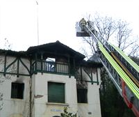 Declarado un incendio en un edificio abandonado del barrio donostiarra de Loiola