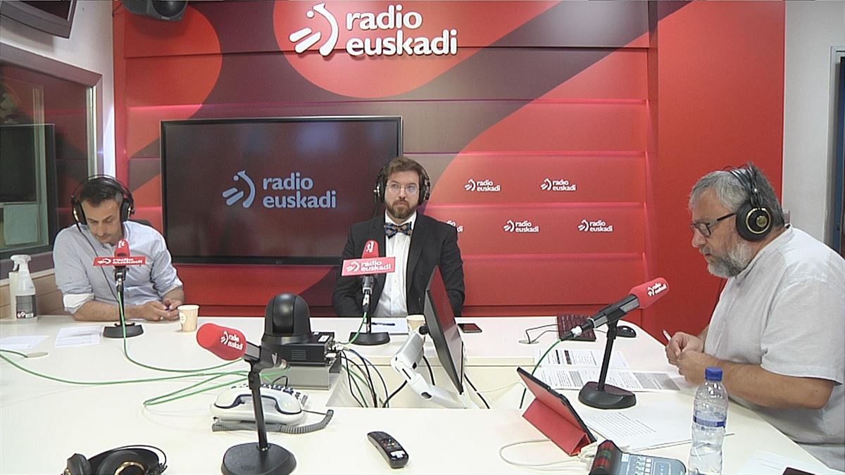 Ekain Rico (PSE-EE) eta Luis Gordillo (PP+Cs), Radio Euskadiko eztabaidan.