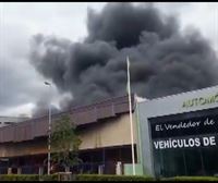 Un incendio calcina un supermercado de Burlada sin provocar heridos
