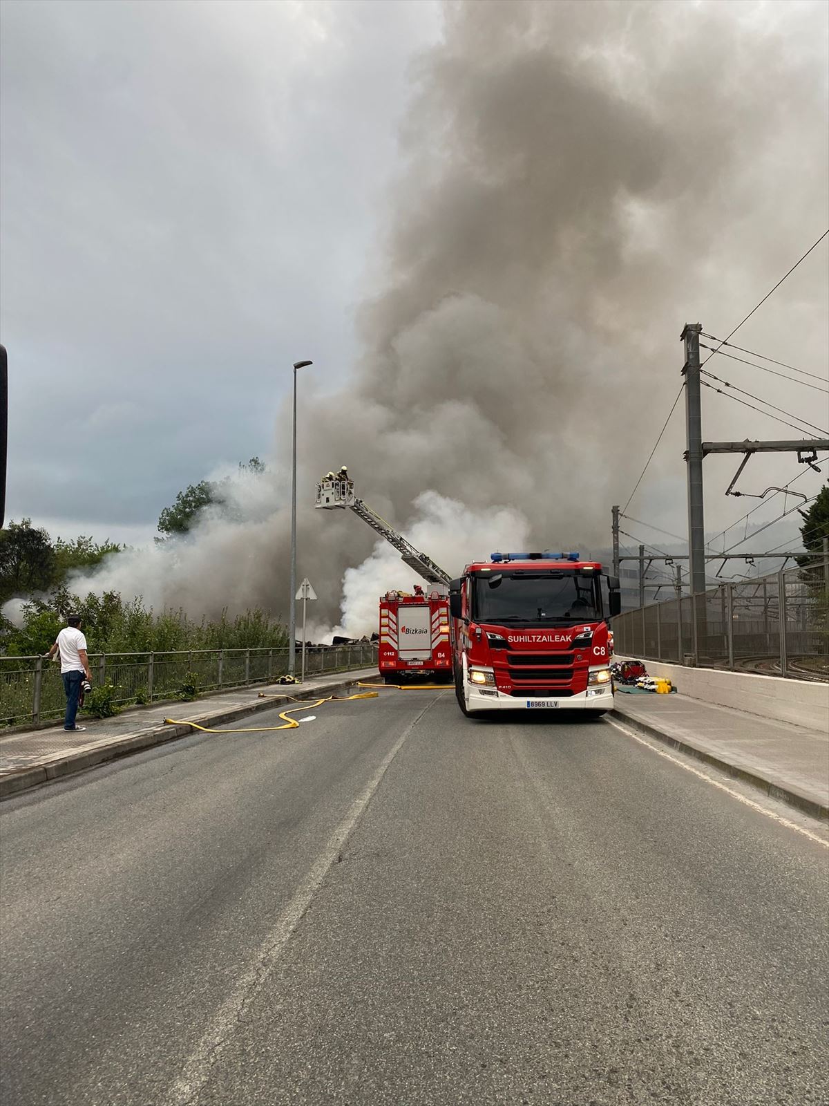 Incendio en Lemoa (Foto: Euskadi Irratia)