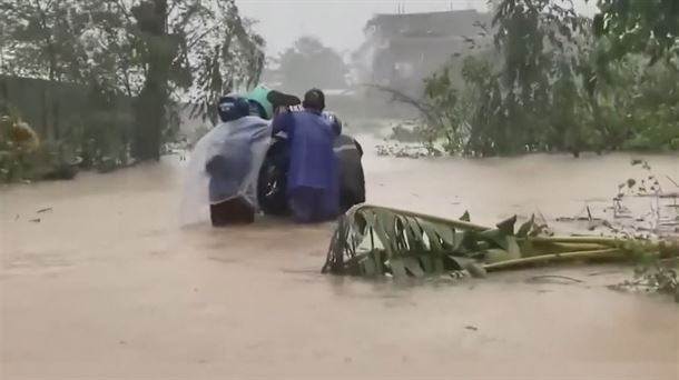 V Deo La Tormenta Tropical Ma On Deja Al Menos Tres Muertos Y Cuatro