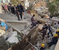 Bost pertsona hil dira Jordaniako hiriburuan, eraikin bat behera etorri denean
