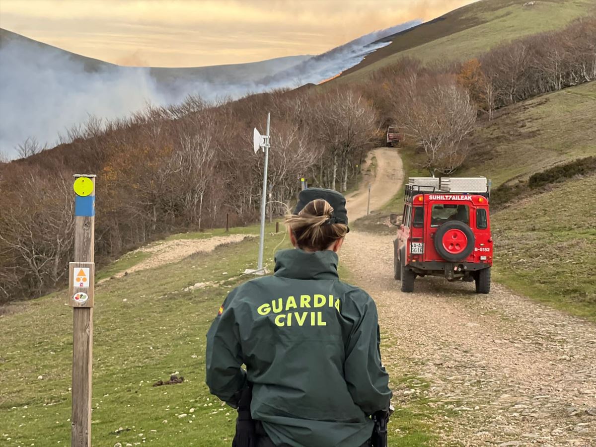 Incendio en Valcarlos, Navarra. Foto: Guardia Civil. 
